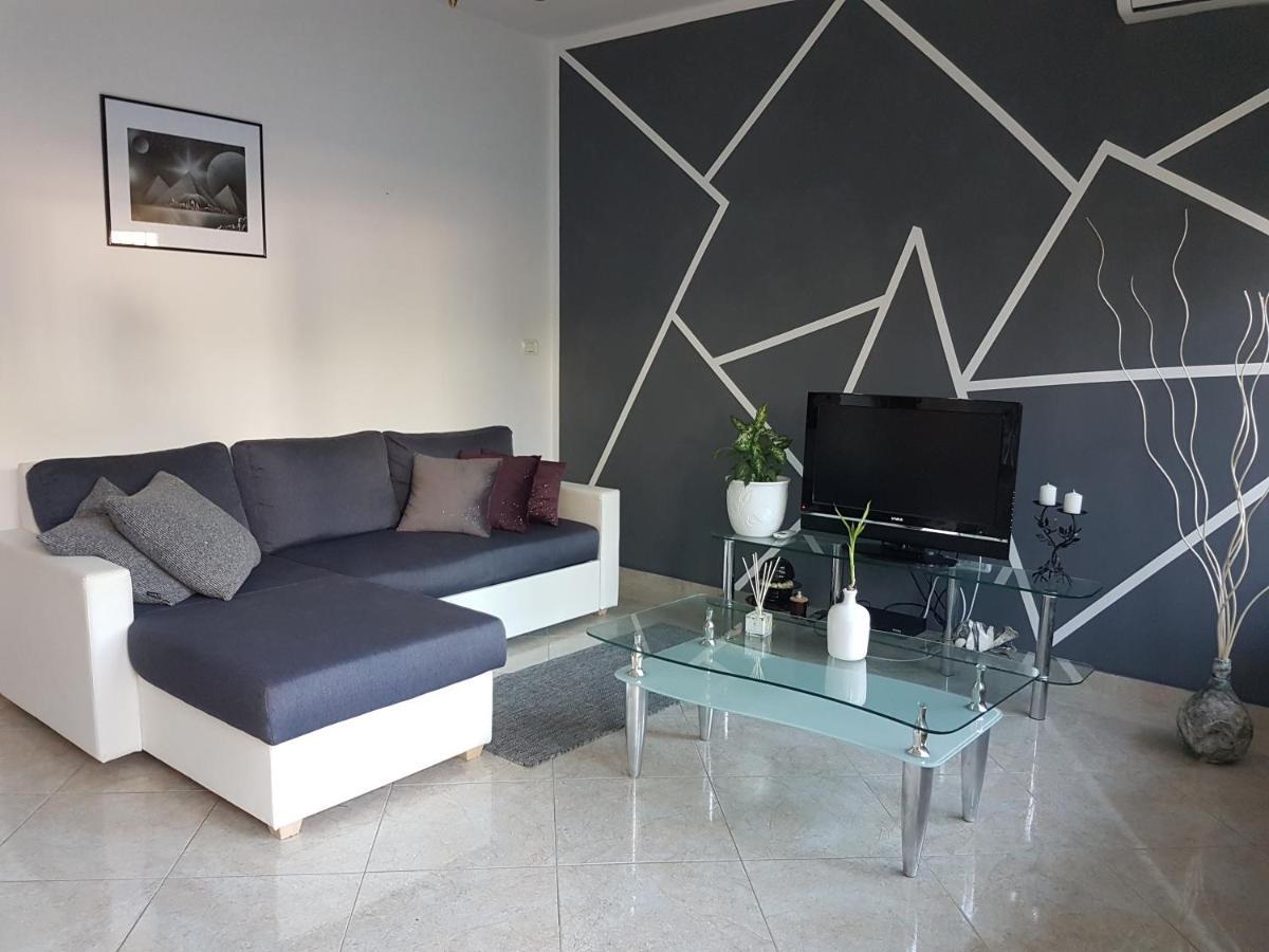 Alda Apartamento Pula Exterior foto